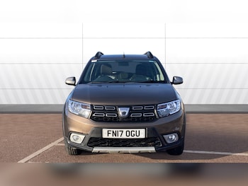 Used Dacia Sandero Stepway 2017 for sale - 77116403: Photo
