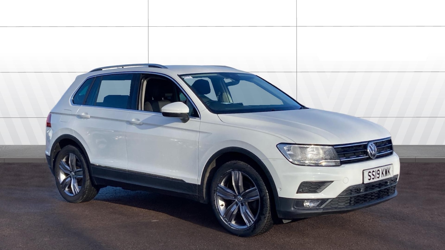 Used Volkswagen Tiguan 2019 for sale - 77379101: Photo 1