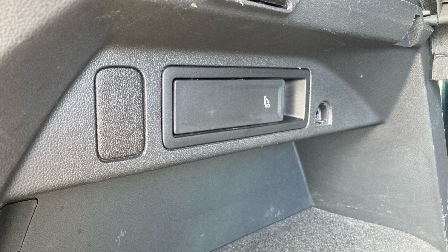 Used Volkswagen Tiguan 2019 for sale - 77379101: Photo 31