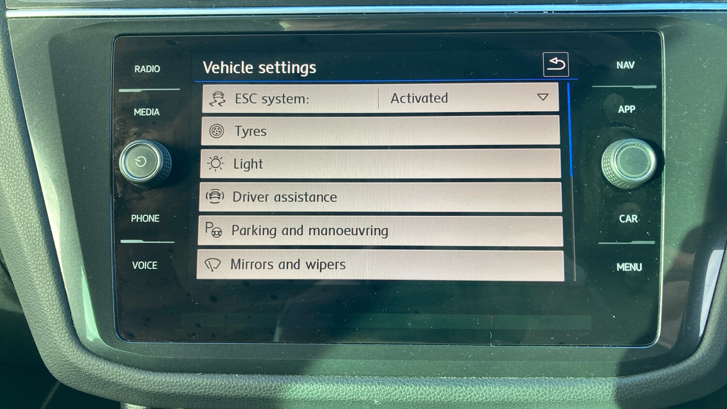 Used Volkswagen Tiguan 2019 for sale - 77379101: Photo 39