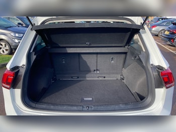 Used Volkswagen Tiguan 2019 for sale - 77379101: Photo