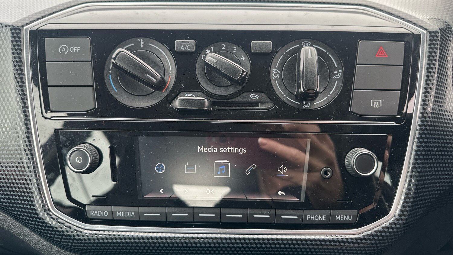 Used Volkswagen up! 2019 for sale - 77462321: Photo 28