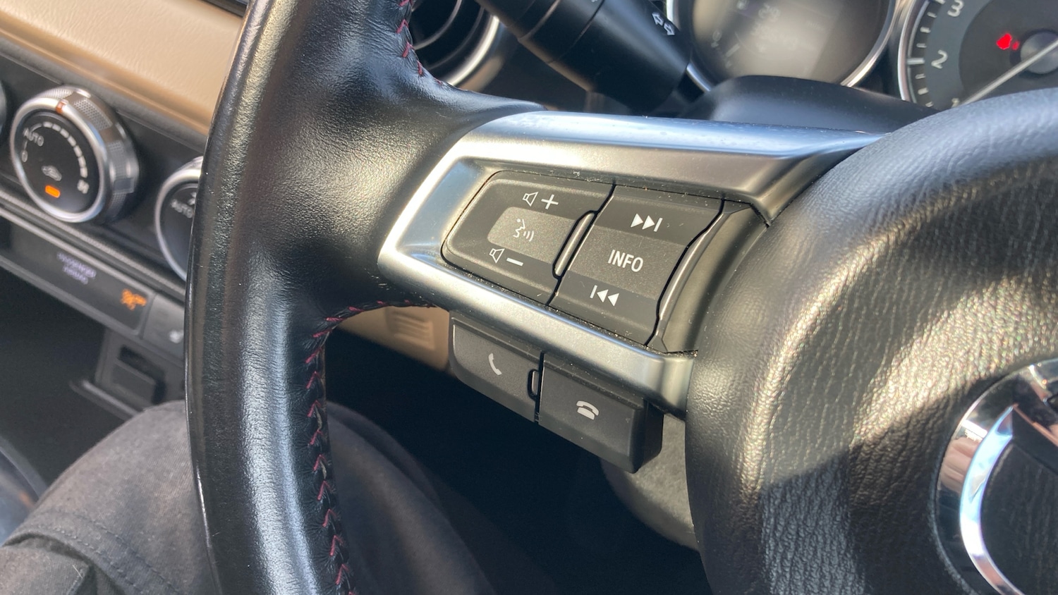 Used Mazda MX-5 2018 for sale - 77198802: Photo 25