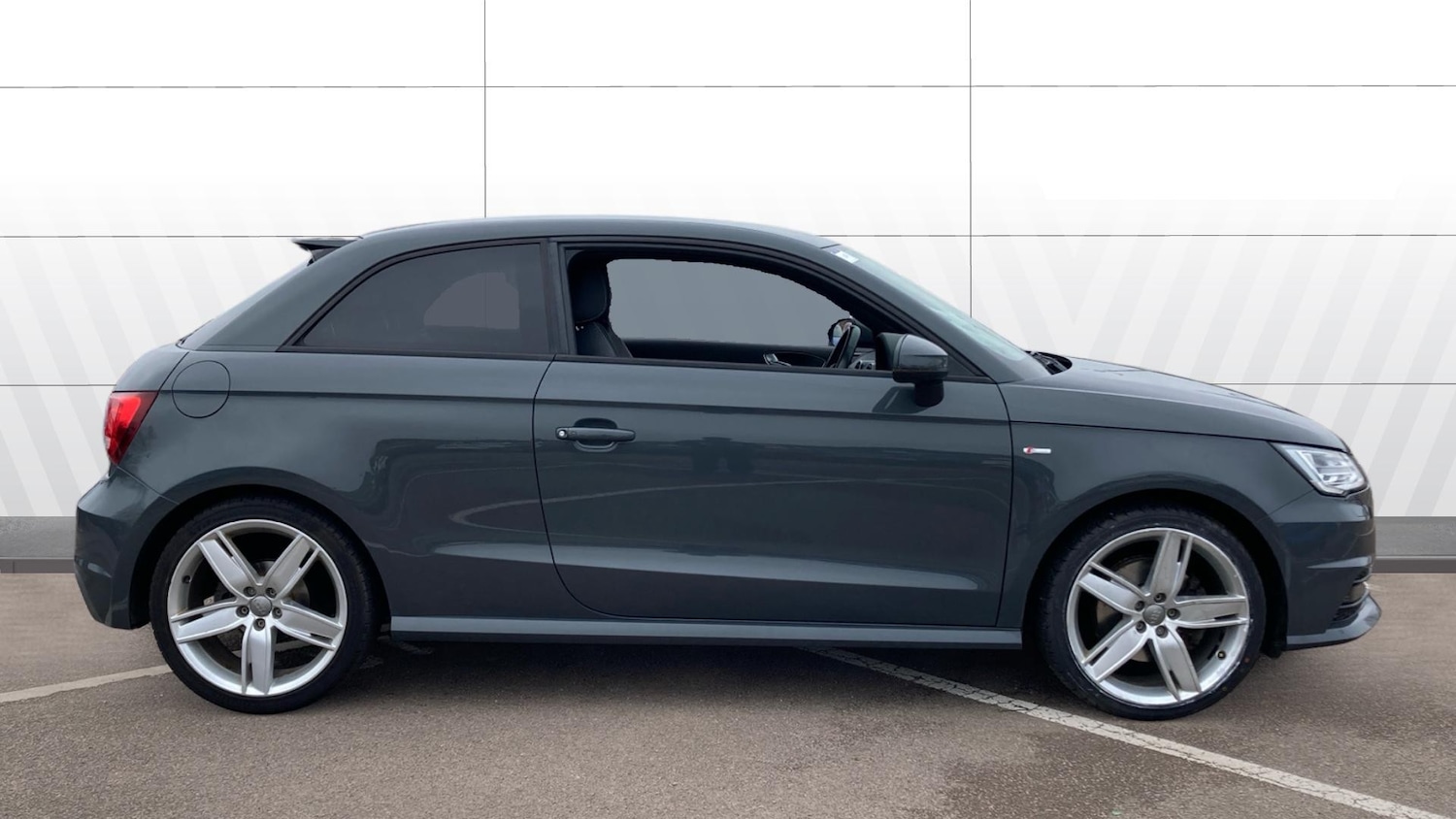 Used Audi A1 2016 for sale - 77325984: Photo 5