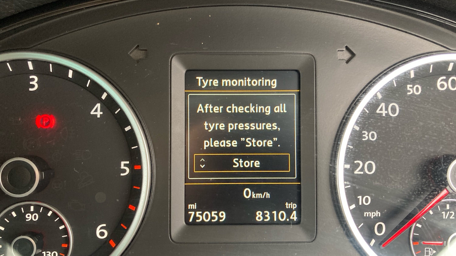 Used Volkswagen Tiguan 2014 for sale - 76287887: Photo 36