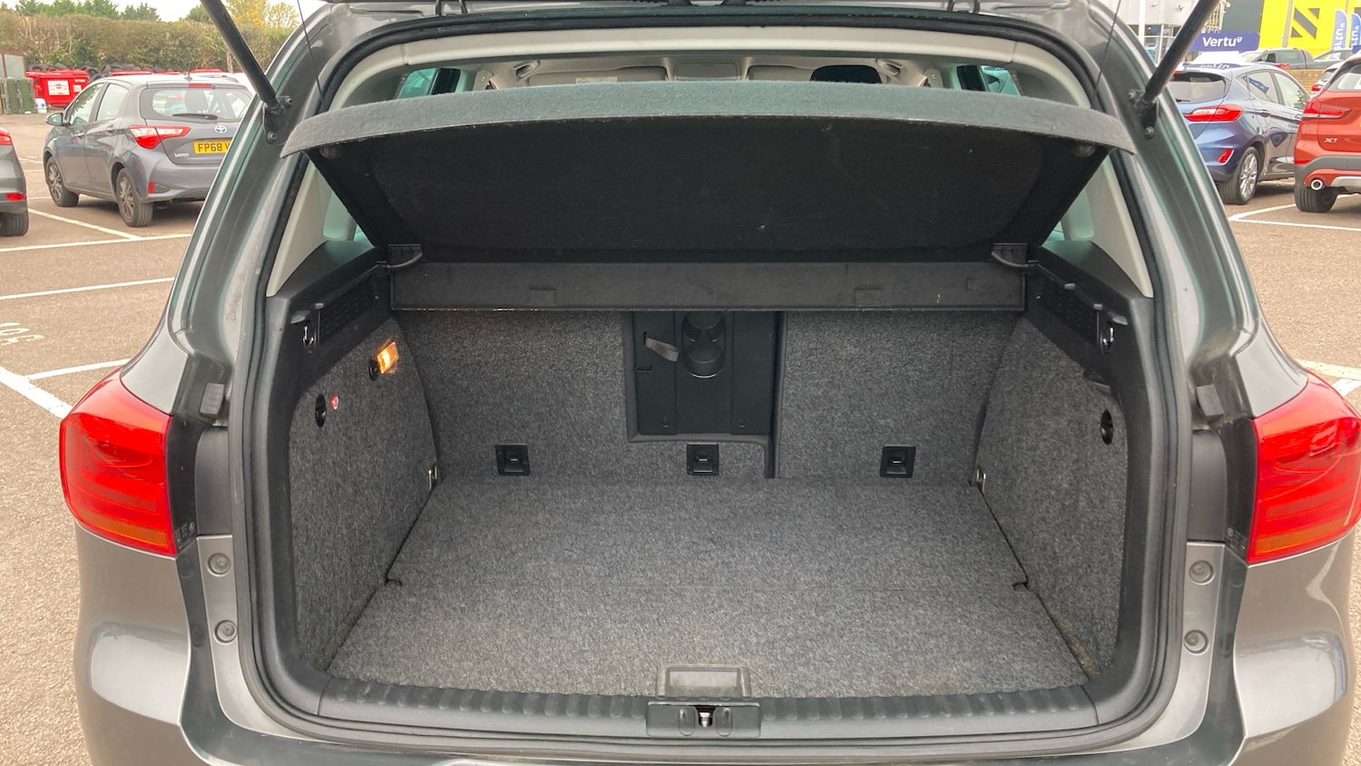 Used Volkswagen Tiguan 2014 for sale - 76287887: Photo 4
