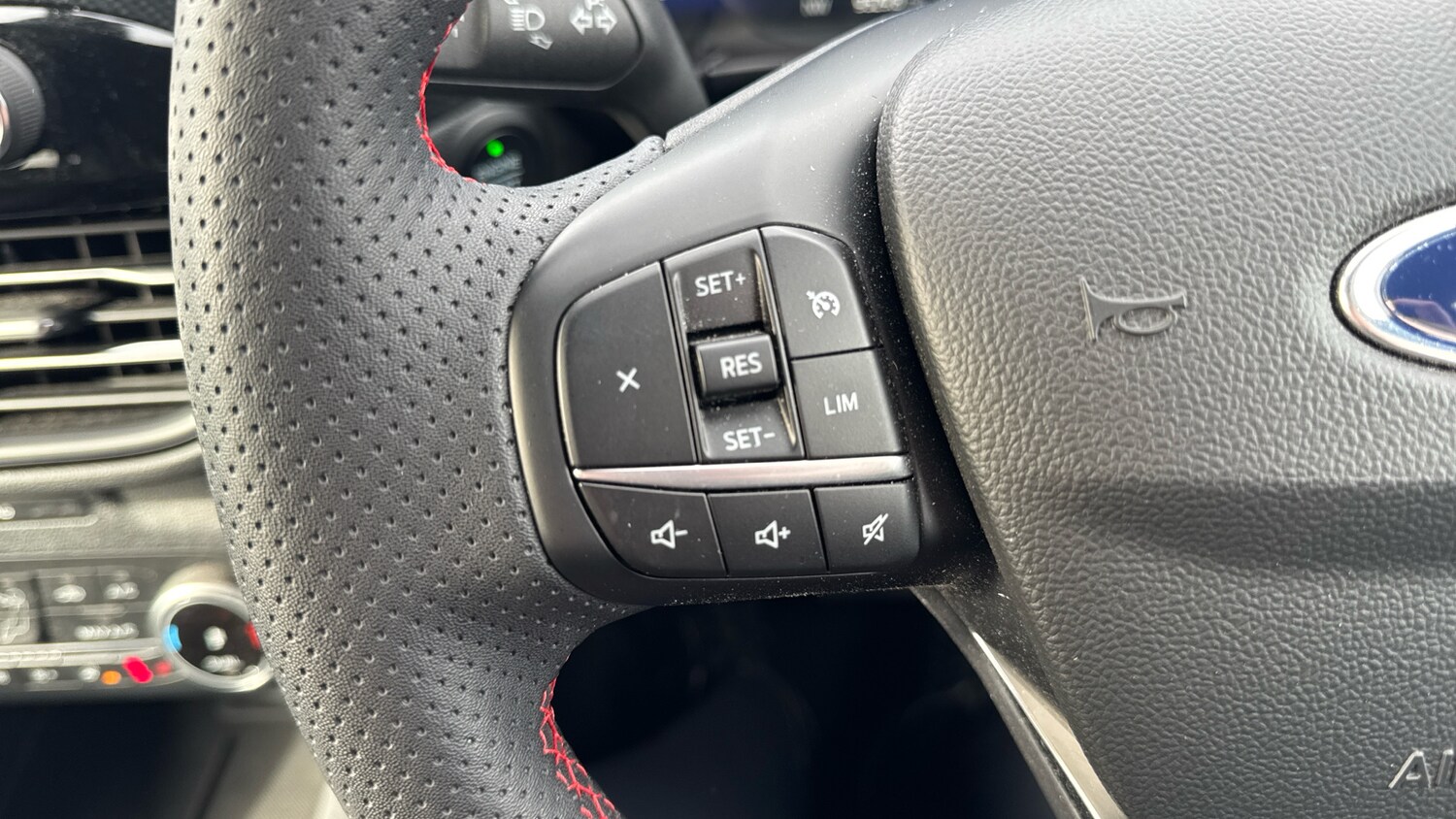 Used Ford Kuga 2023 for sale - 77893185: Photo 29