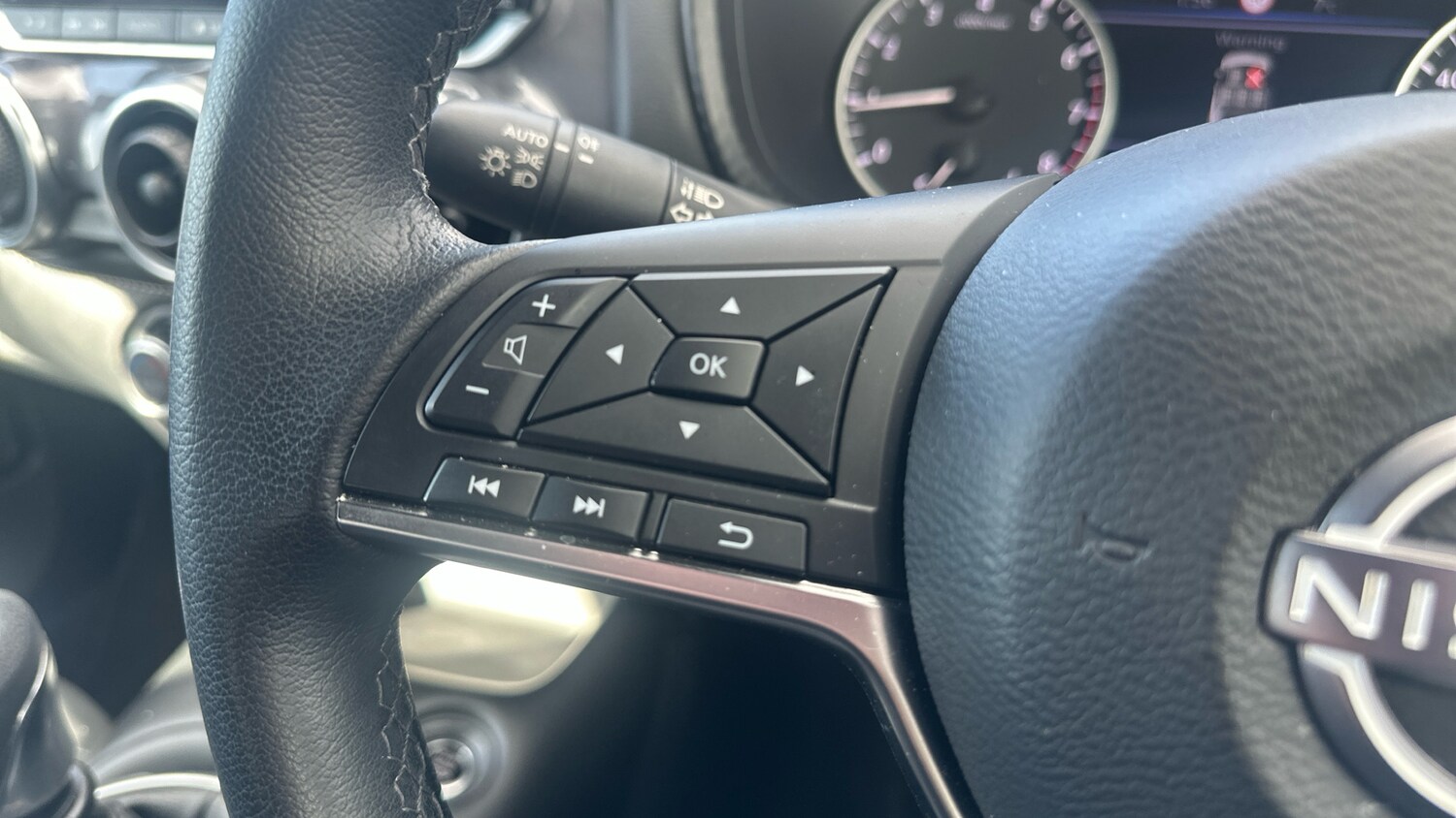 Used Nissan Juke 2023 for sale - 78025253: Photo 29