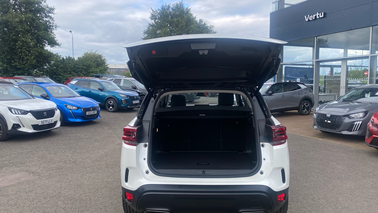 Used Citroen C5 Aircross 2023 for sale - 76418136: Photo 4