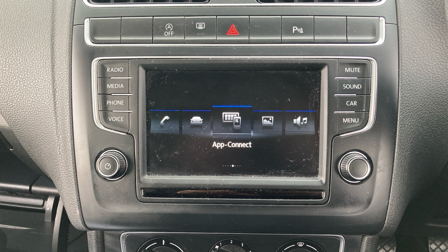 Used Volkswagen Polo 2017 for sale - 77026038: Photo 12