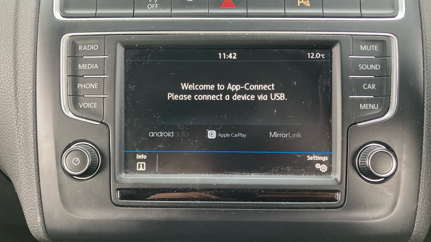 Used Volkswagen Polo 2017 for sale - 77026038: Photo 37