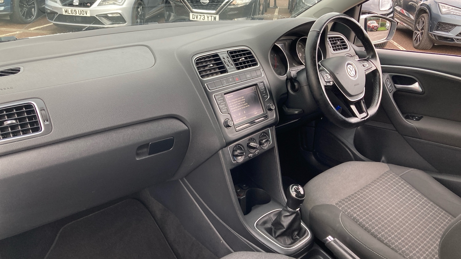 Used Volkswagen Polo 2017 for sale - 77026038: Photo 9