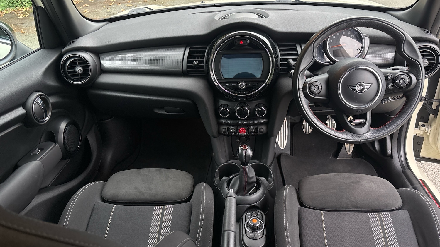 Used MINI Hatch 2019 for sale - 76845751: Photo 10