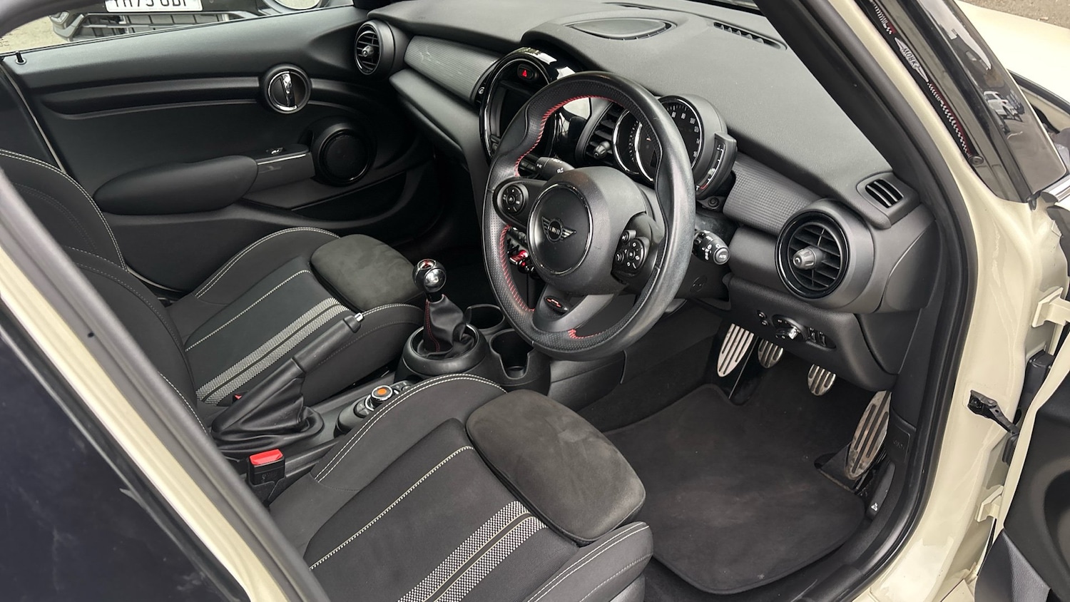 Used MINI Hatch 2019 for sale - 76845751: Photo 11