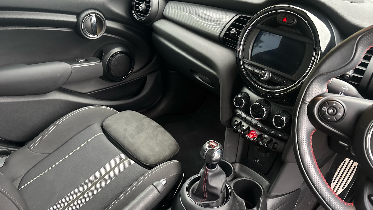 Used MINI Hatch 2019 for sale - 76845751: Photo 14