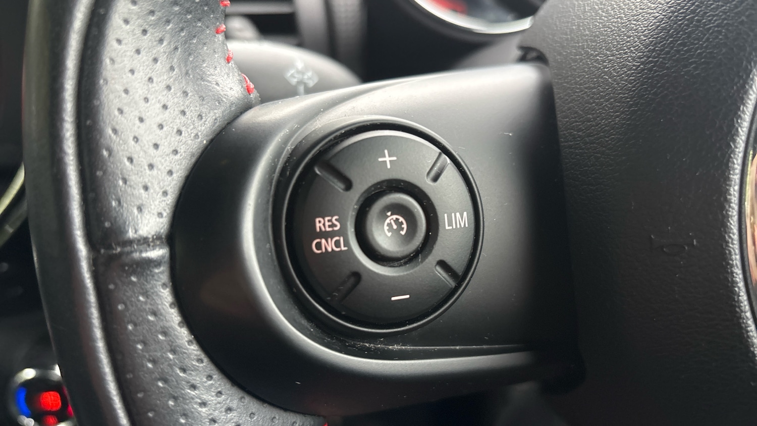 Used MINI Hatch 2019 for sale - 76845751: Photo 23