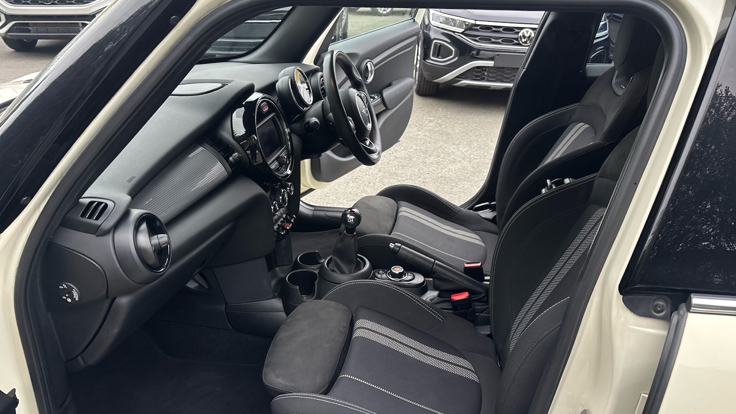 Used MINI Hatch 2019 for sale - 76845751: Photo 9