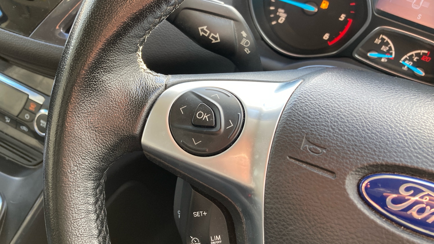 Used Ford Kuga 2014 for sale - 77300904: Photo 25