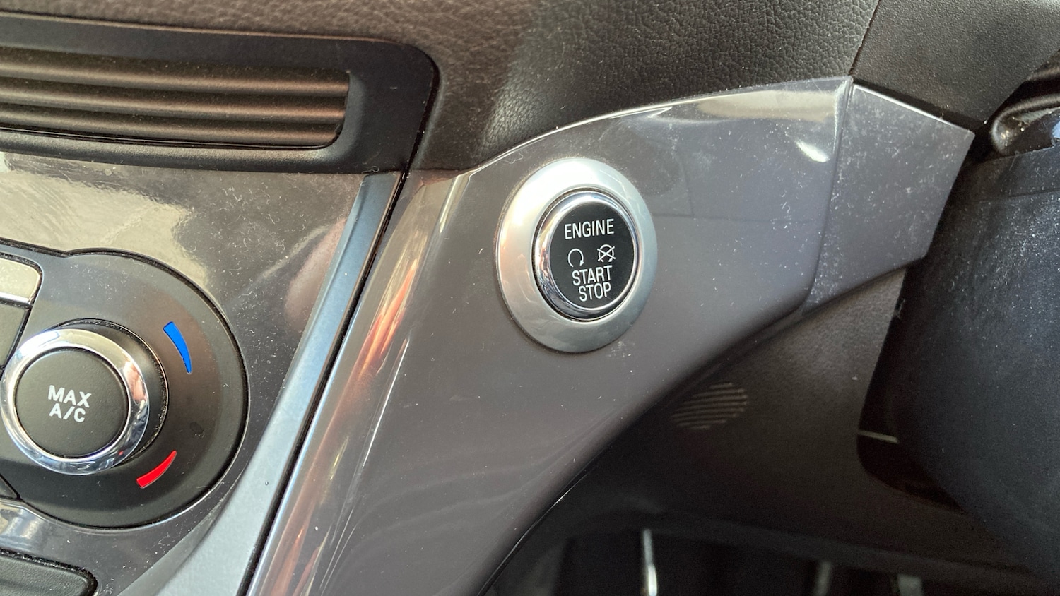 Used Ford Kuga 2014 for sale - 77300904: Photo 26