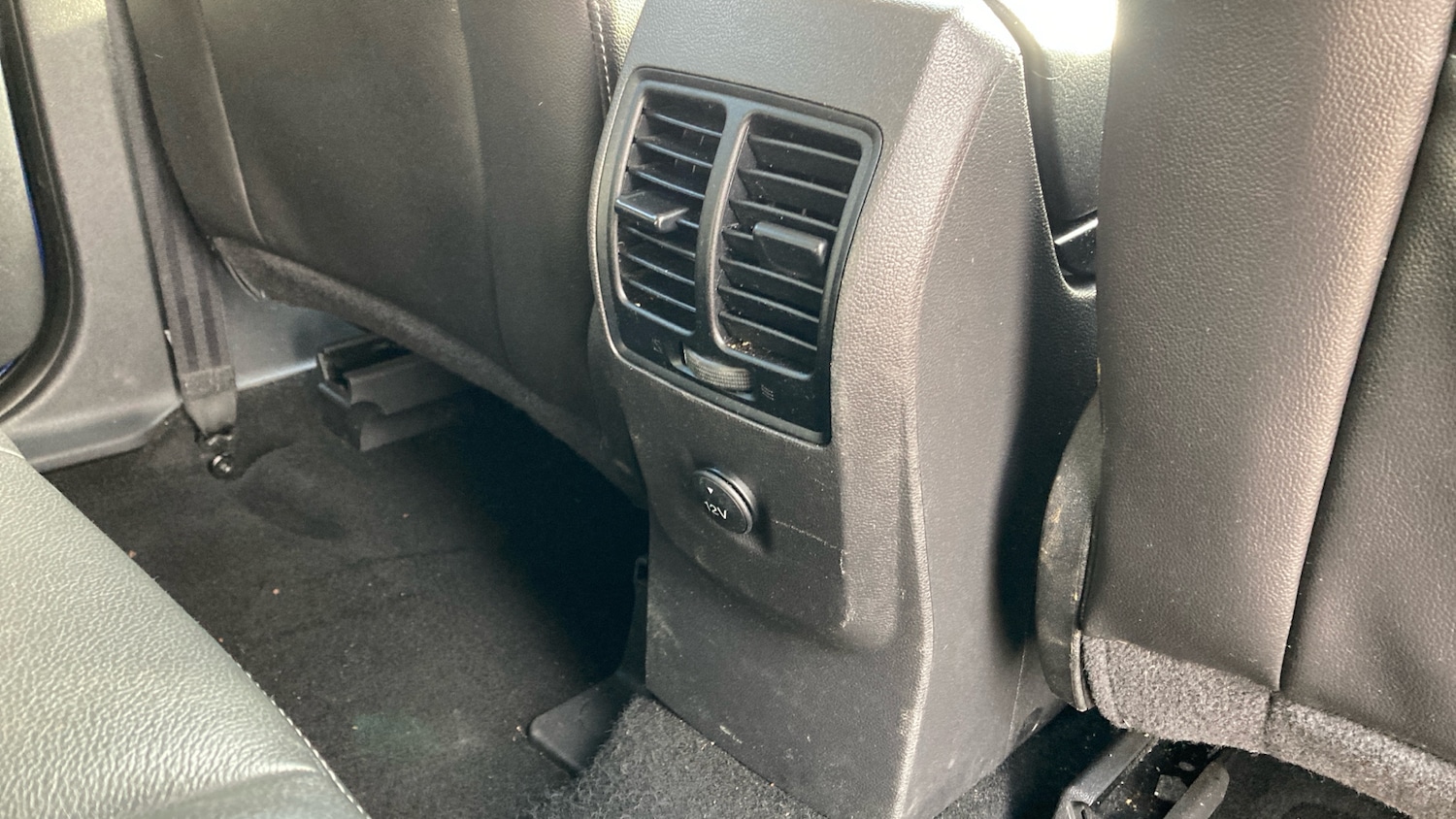 Used Ford Kuga 2014 for sale - 77300904: Photo 31