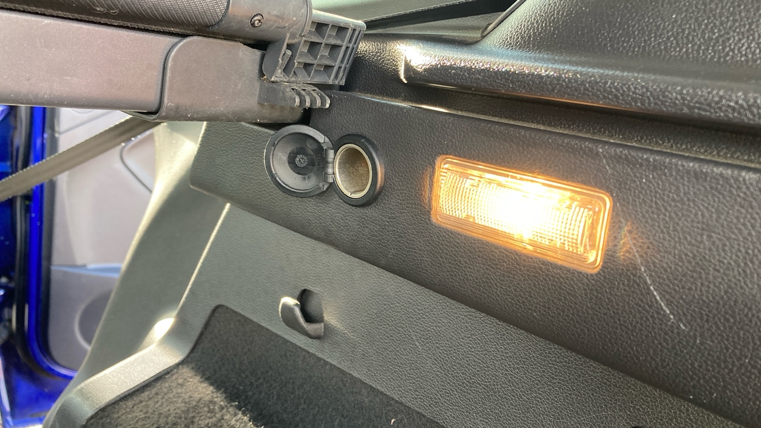 Used Ford Kuga 2014 for sale - 77300904: Photo 34