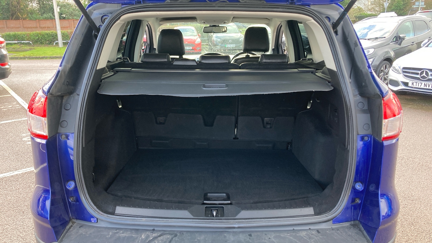 Used Ford Kuga 2014 for sale - 77300904: Photo 4