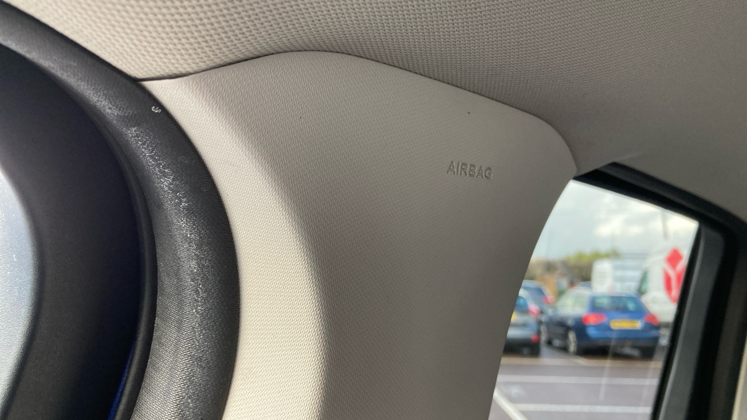 Used Ford Kuga 2014 for sale - 77300904: Photo 42