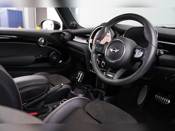 Used MINI Hatch 2024 for sale - 78516447: Photo