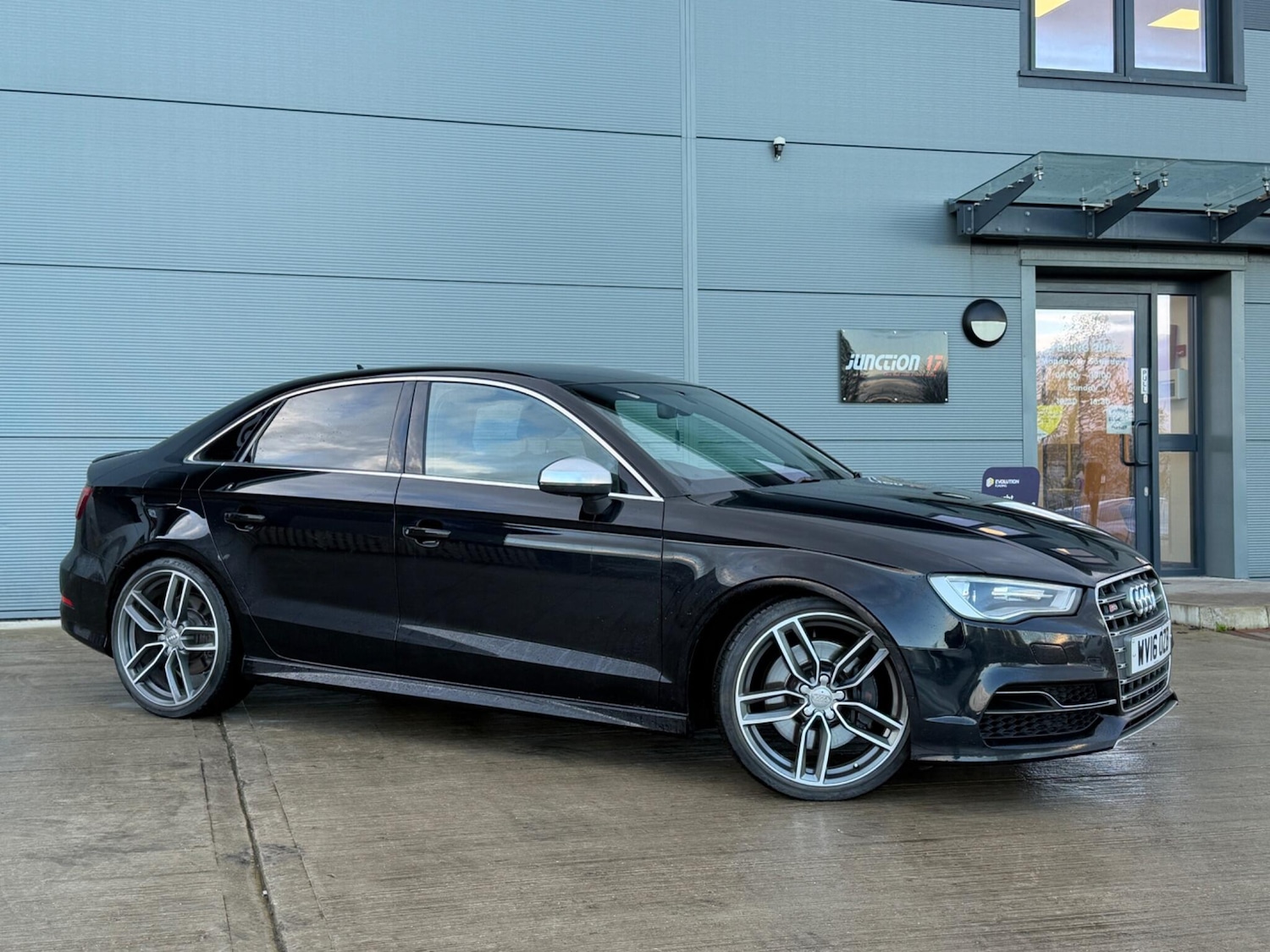 Used Audi A3 2016 for sale - 77574052: Photo 2