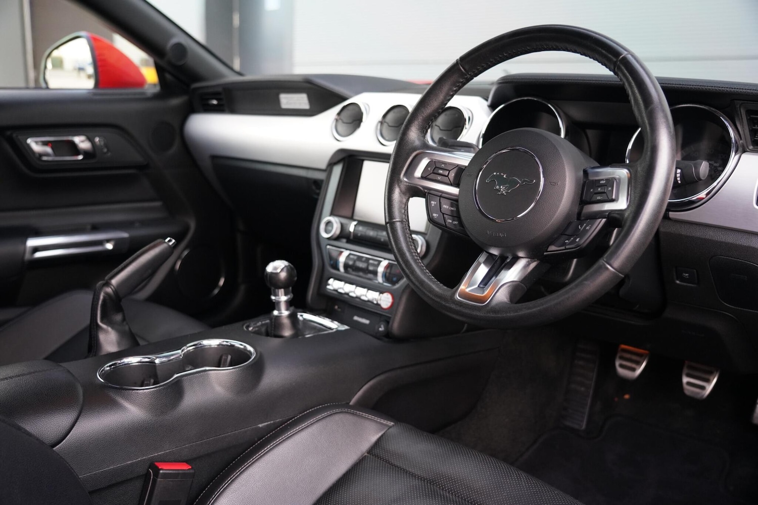 Used Ford Mustang 2016 for sale - 77978529: Photo 2