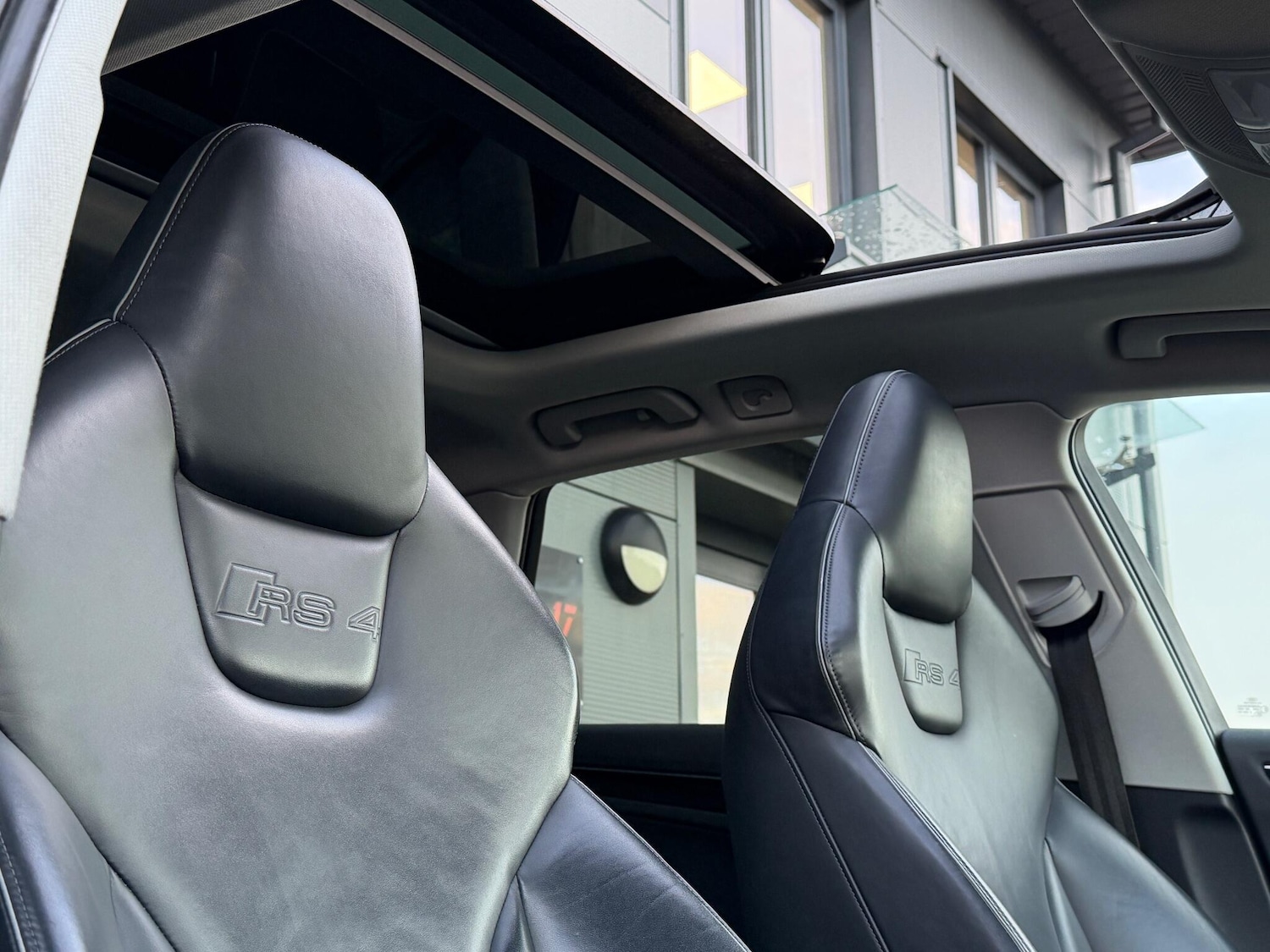 Used Audi RS4 Avant 2014 for sale - 76832307: Photo 5