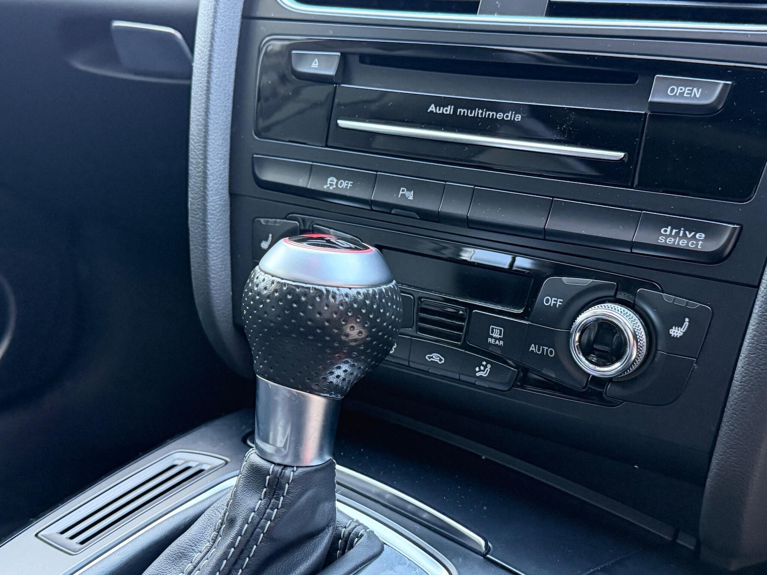 Used Audi RS4 Avant 2014 for sale - 76832307: Photo 9