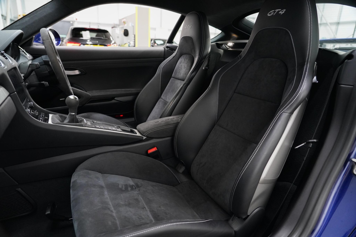 Used Porsche Cayman 2020 for sale - 76658315: Photo 15