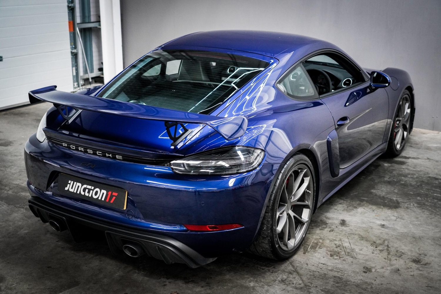 Used Porsche Cayman 2020 for sale - 76658315: Photo 22