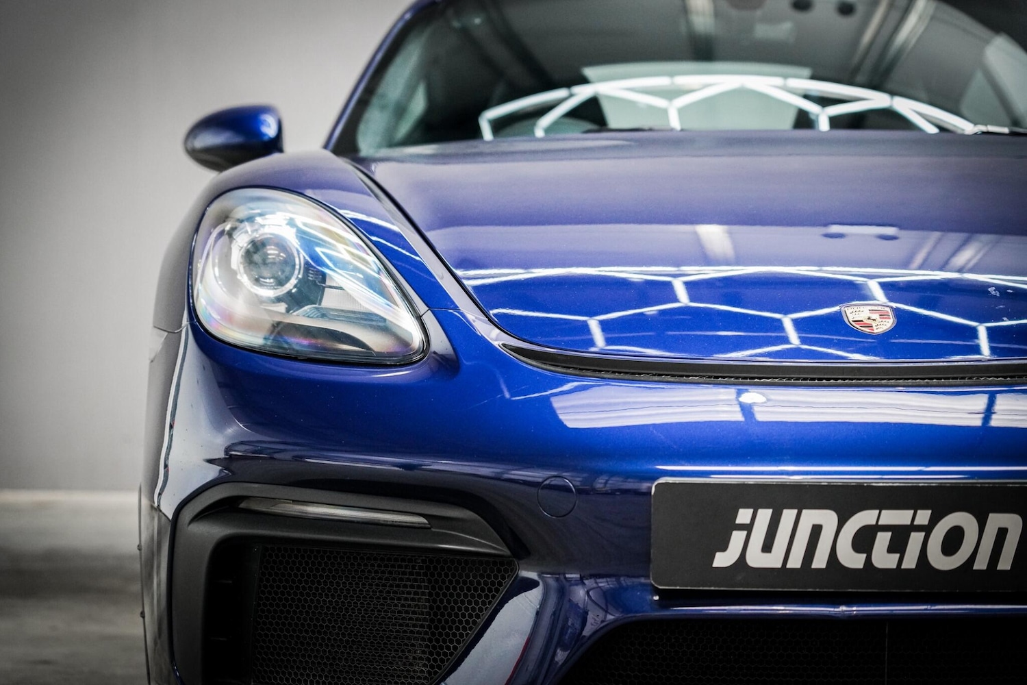 Used Porsche Cayman 2020 for sale - 76658315: Photo 23