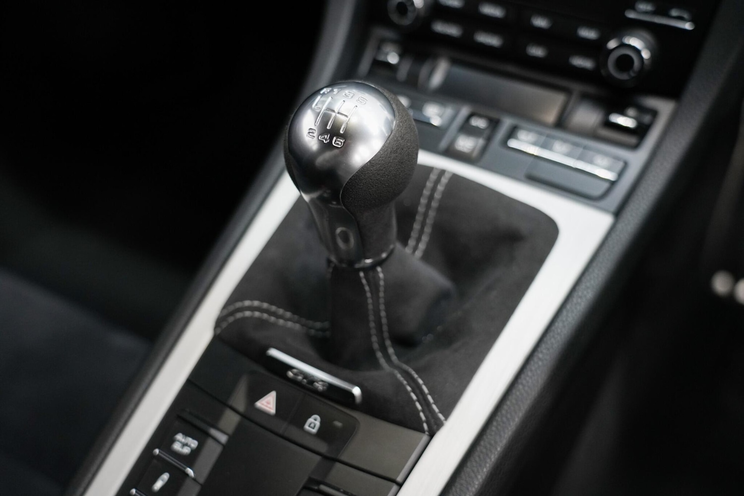 Used Porsche Cayman 2020 for sale - 76658315: Photo 29