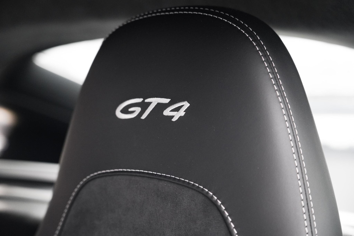 Used Porsche Cayman 2020 for sale - 76658315: Photo 31