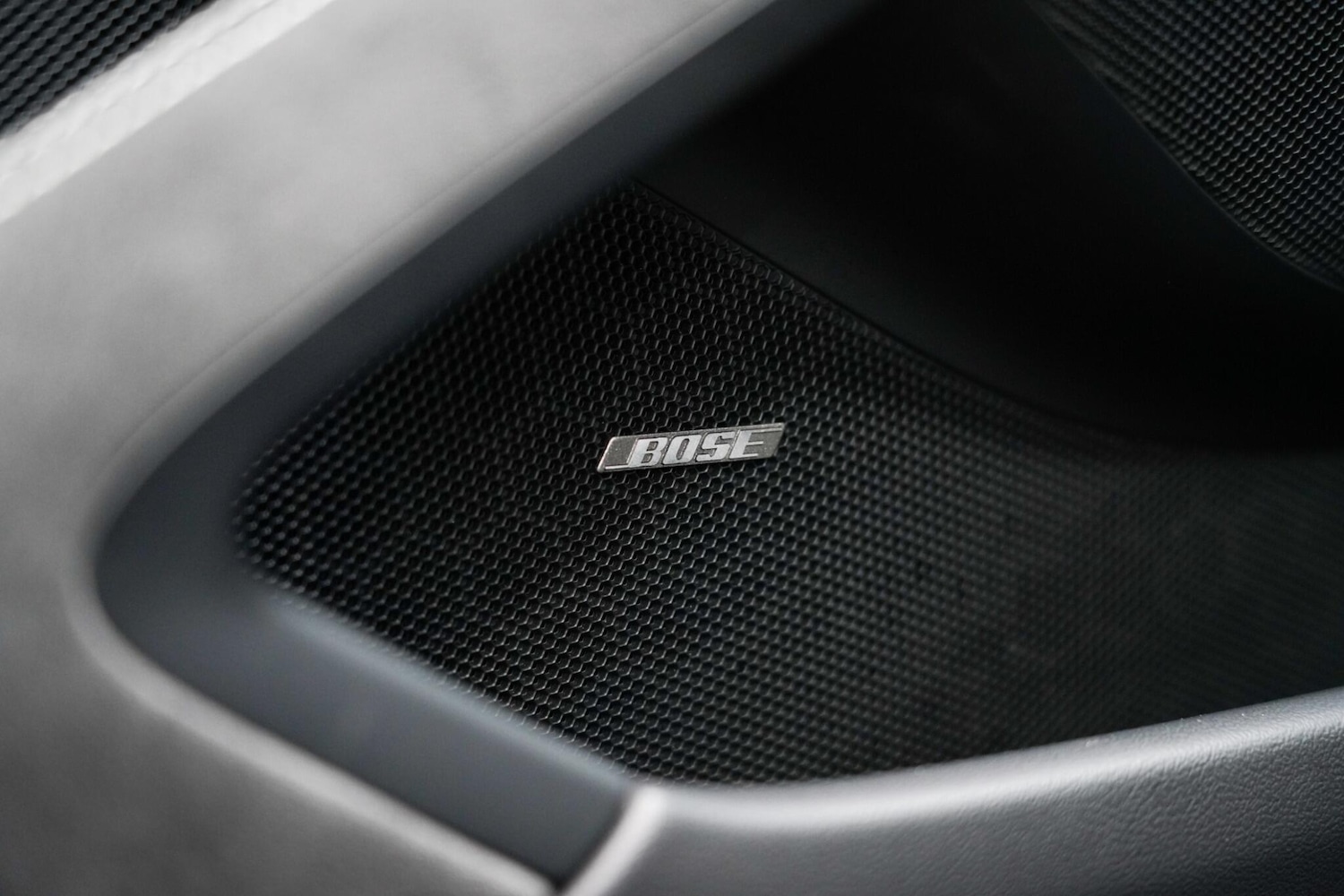 Used Porsche Cayman 2020 for sale - 76658315: Photo 32