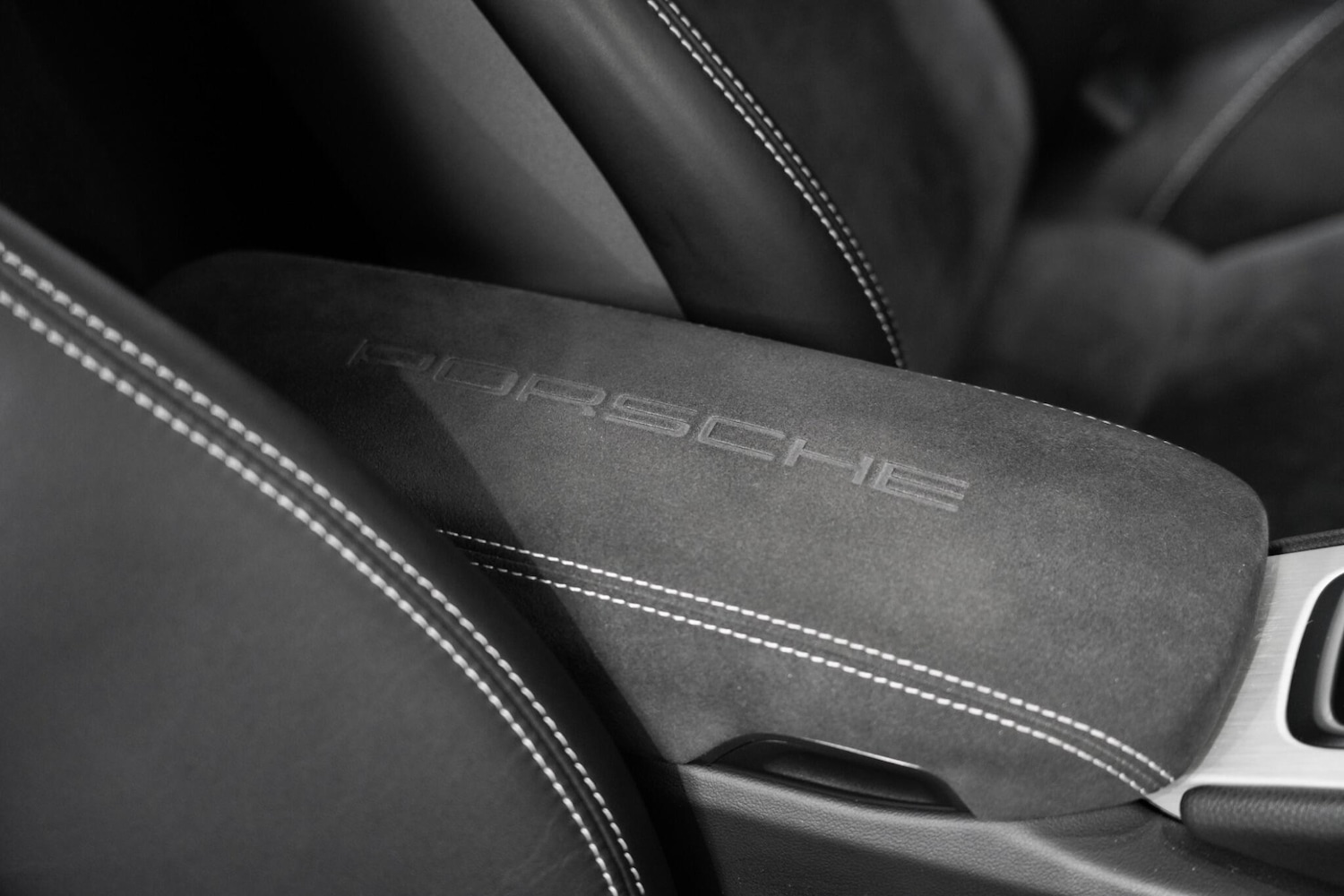 Used Porsche Cayman 2020 for sale - 76658315: Photo 33