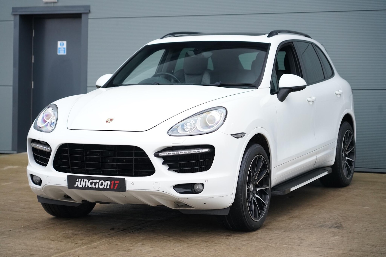 Used Porsche Cayenne 2013 for sale - 77191735: Photo 6