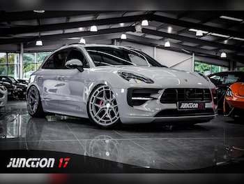 Used Porsche Macan 2021 for sale - 76658425: Photo