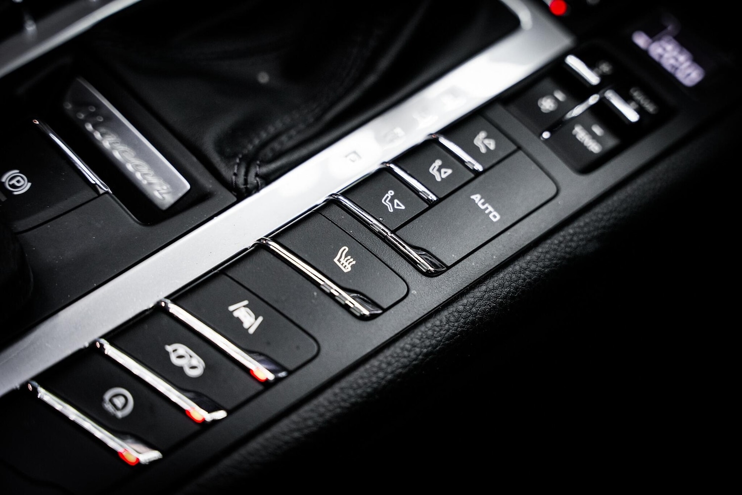 Used Porsche Macan 2021 for sale - 76658425: Photo 48