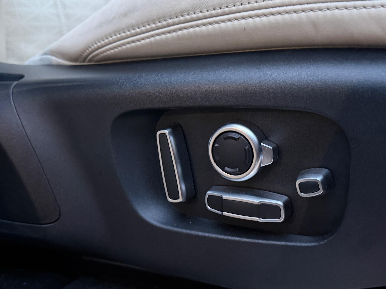 Used Land Rover Range Rover Sport 2018 for sale - 77144279: Photo 17