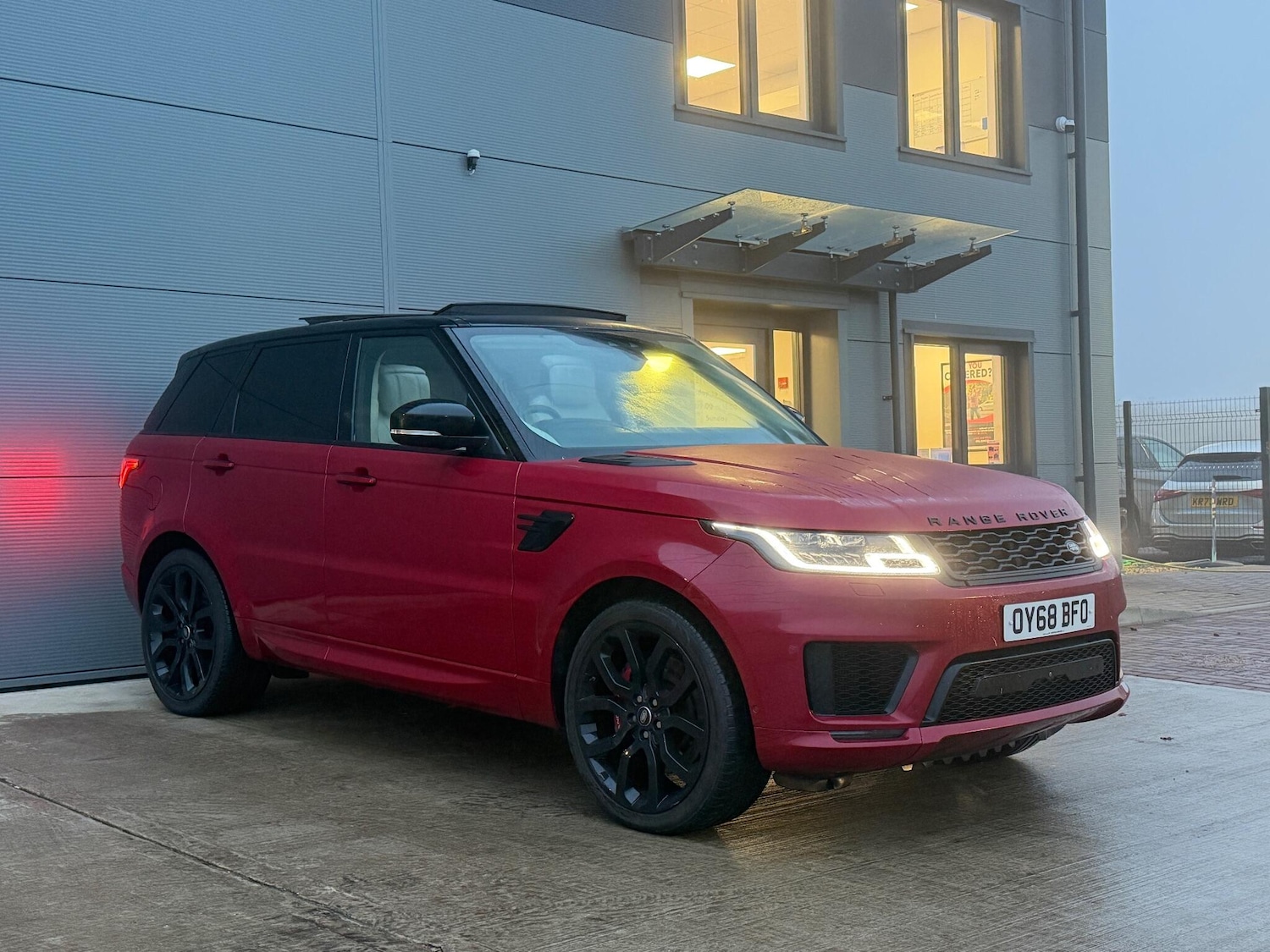 Used Land Rover Range Rover Sport 2018 for sale - 77144279: Photo 3