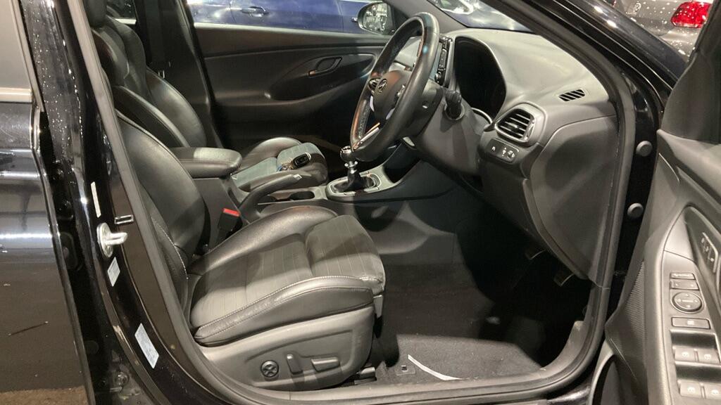 Used Hyundai i30 2019 for sale - 77696813: Photo 9