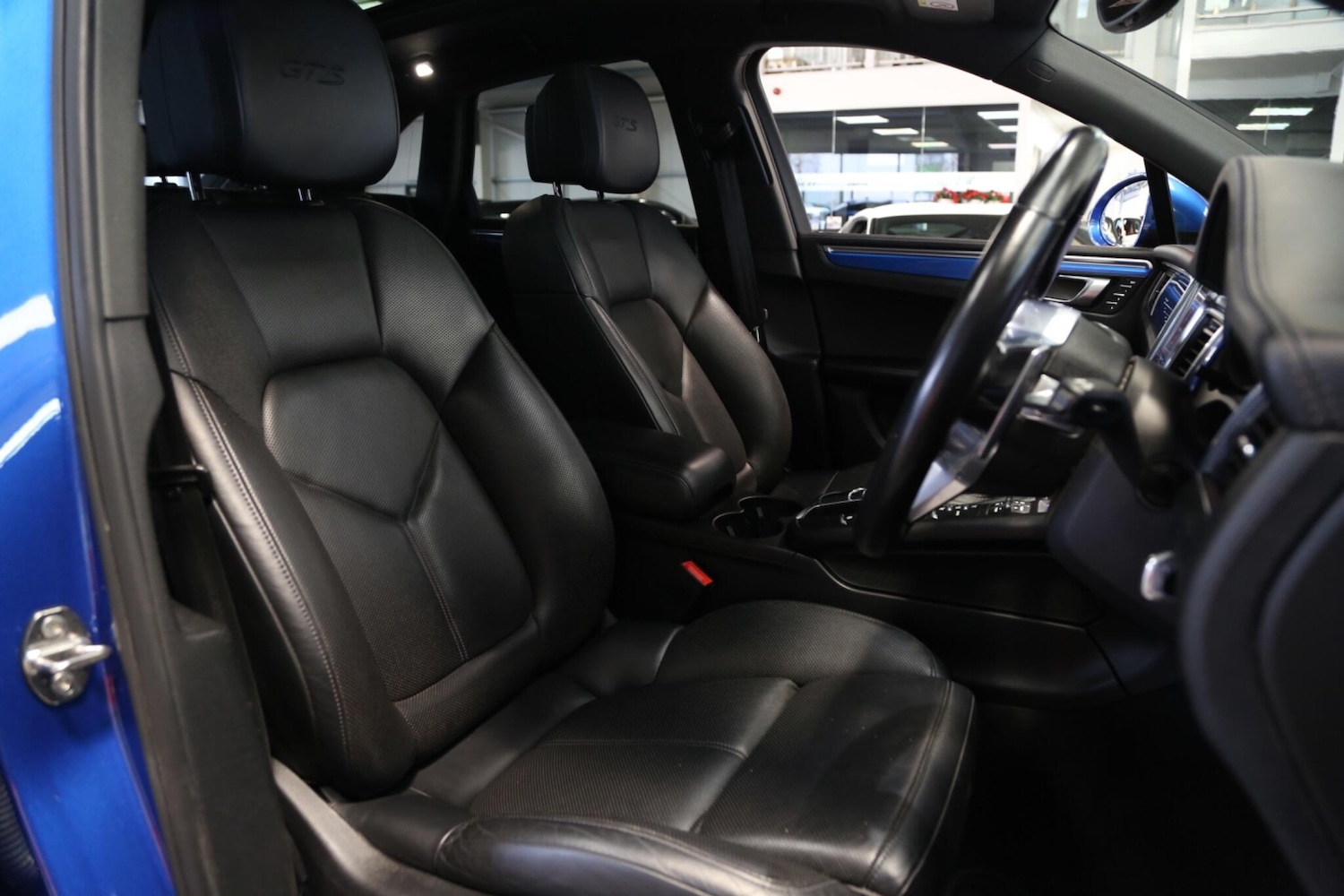 Used Porsche Macan 2017 for sale - 78204524: Photo 12