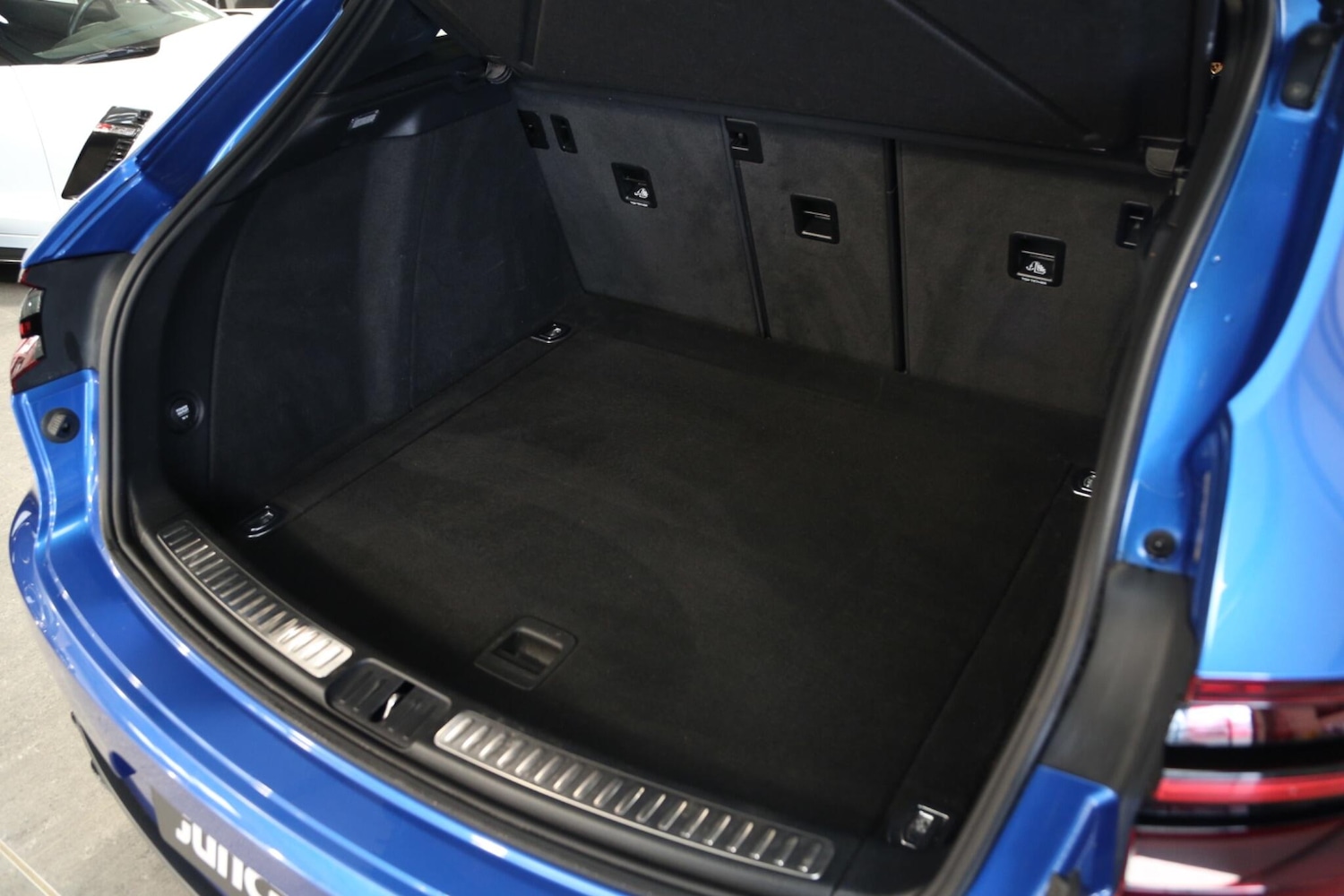 Used Porsche Macan 2017 for sale - 78204524: Photo 23