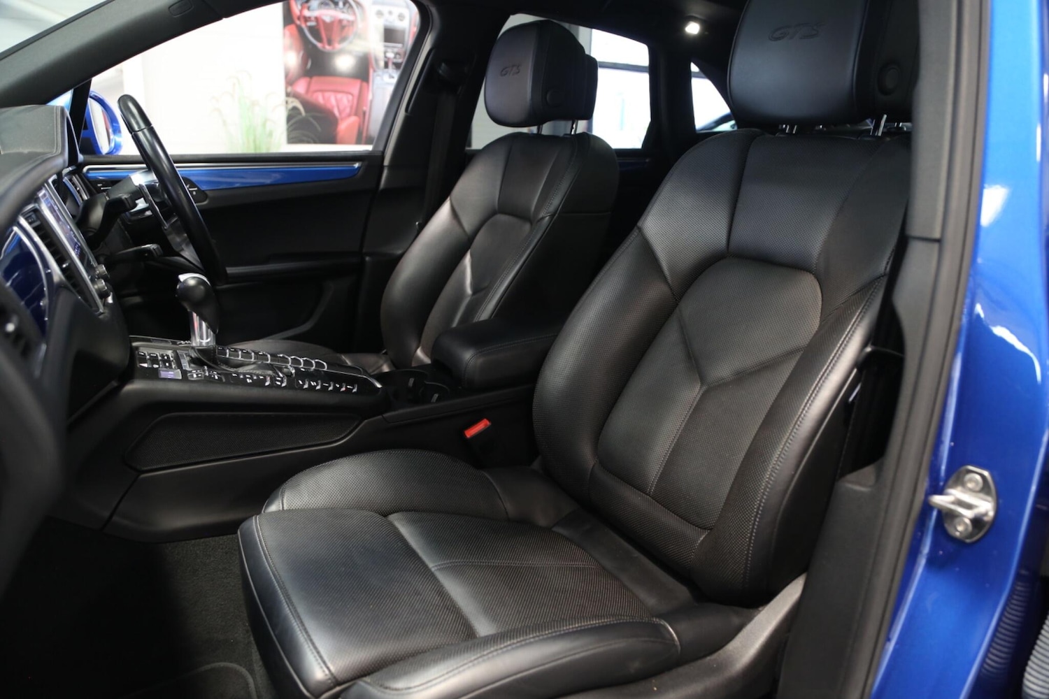 Used Porsche Macan 2017 for sale - 78204524: Photo 26