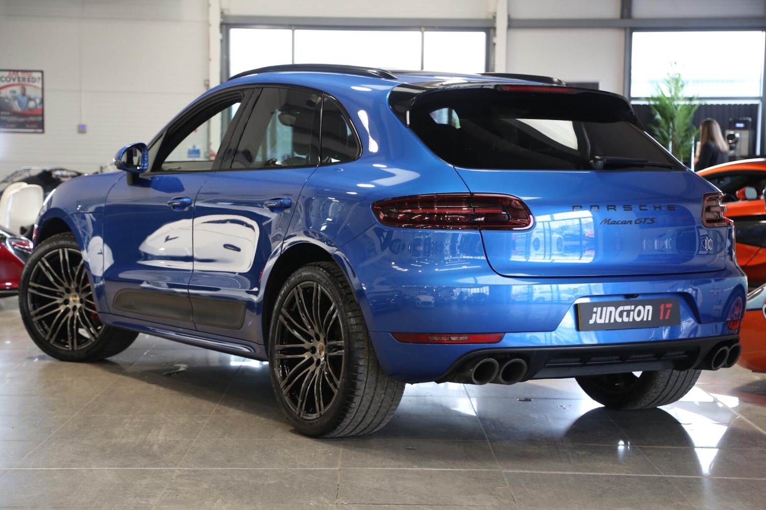 Used Porsche Macan 2017 for sale - 78204524: Photo 4