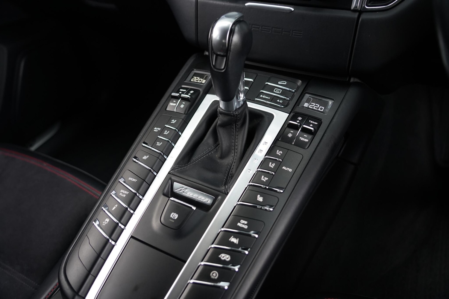 Used Porsche Macan 2017 for sale - 76657359: Photo 21